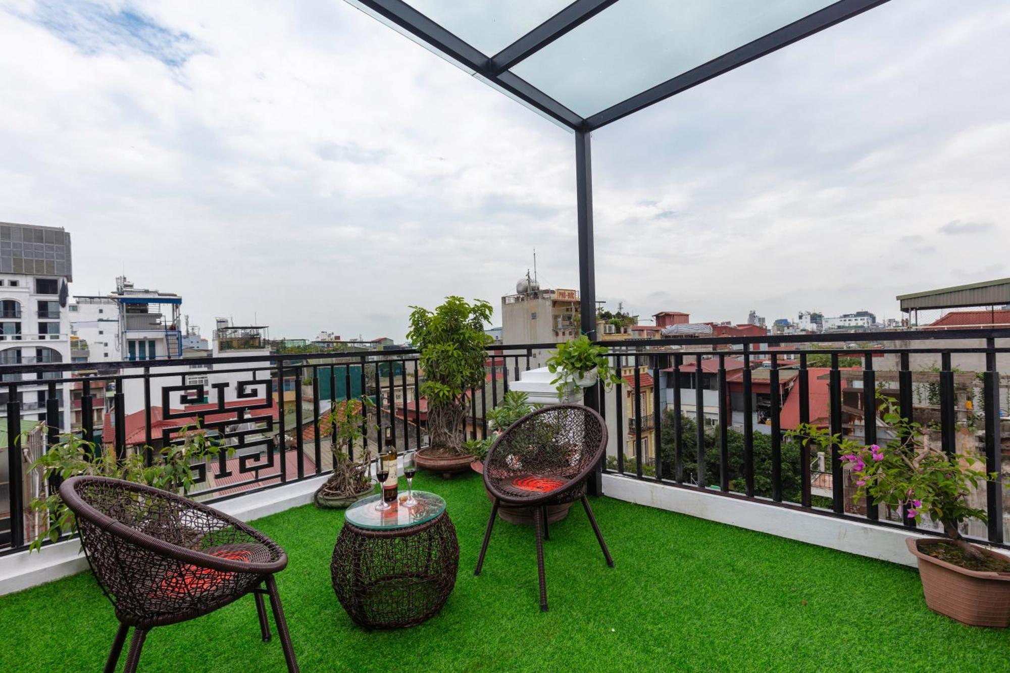 Queen Light Hotel Ханой Екстериор снимка